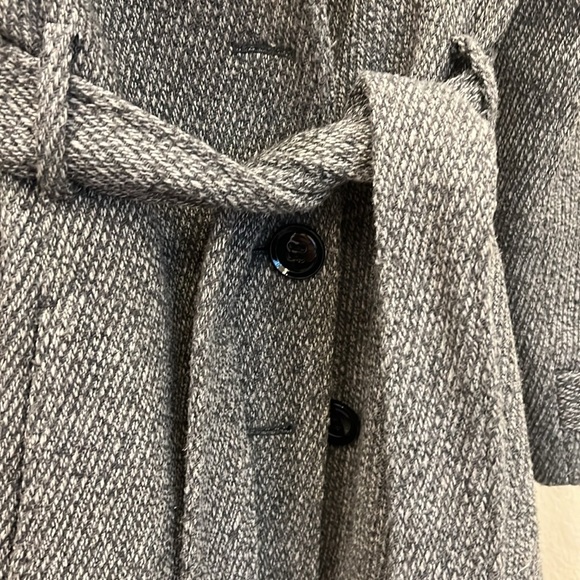 Grey & Black Winter Coat - Picture 4 of 8